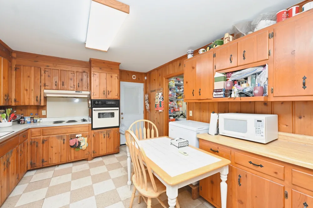1544 Neelys Bend Rd Madison, TN 37115