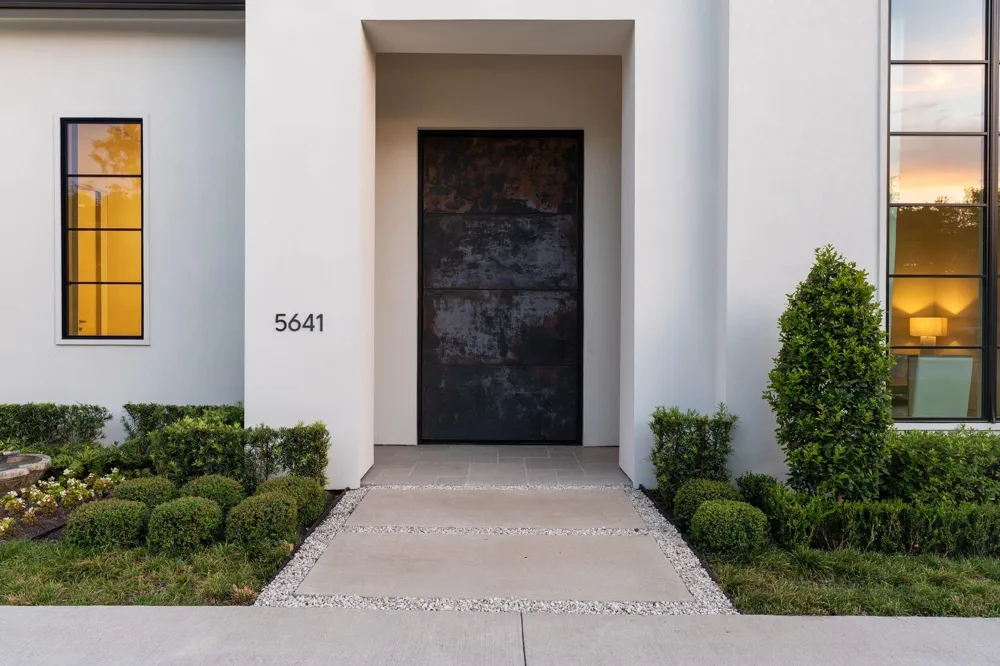 5641 Holly Springs Drive Houston, TX 77056