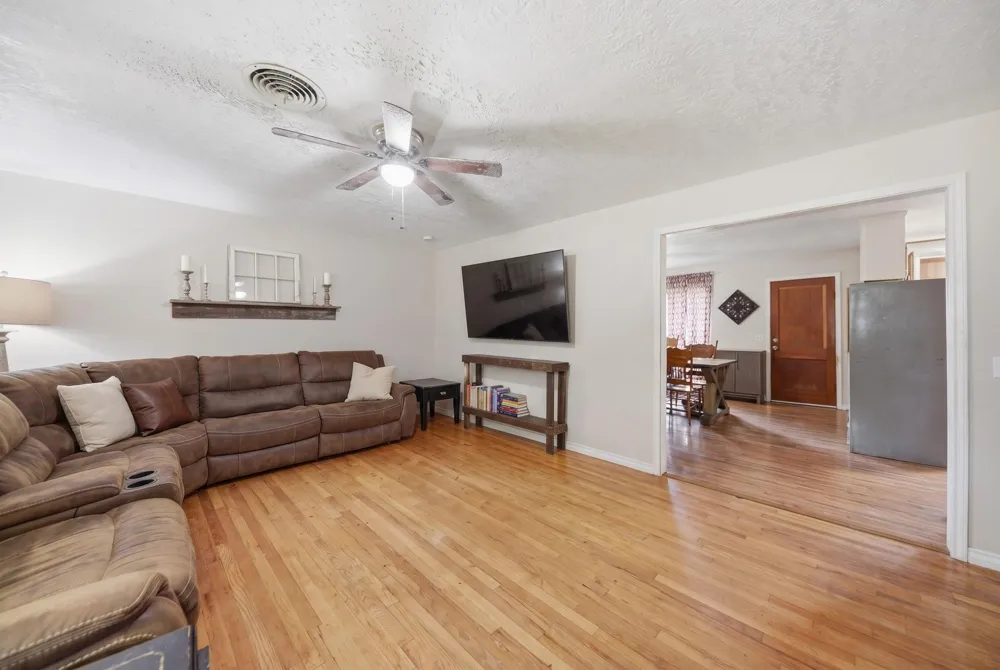 413 3rd Street Somerville, TX 77879