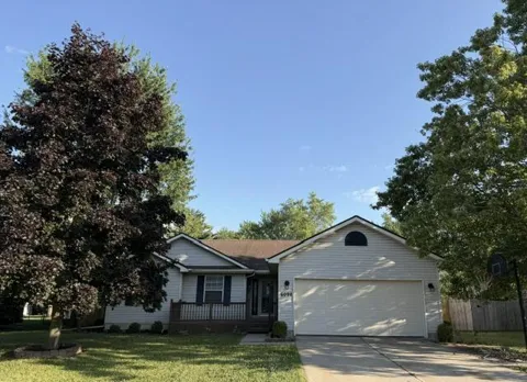 6098 Hedgerow Circle