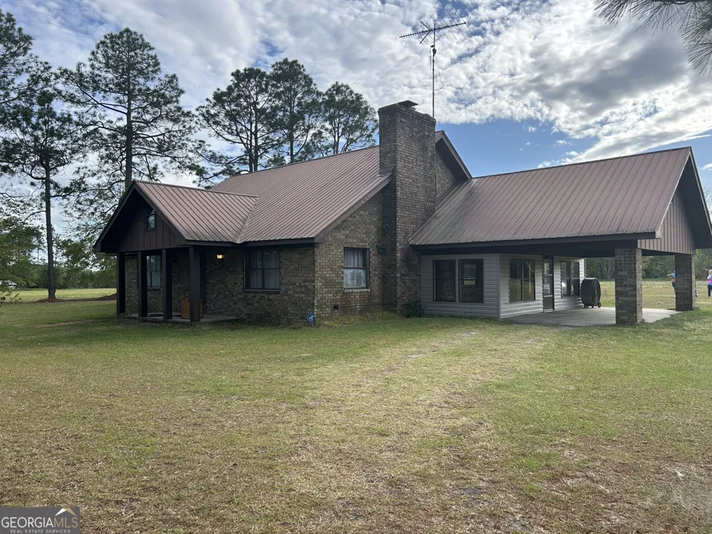 5074 Savannah Highway Sylvania, GA 30467