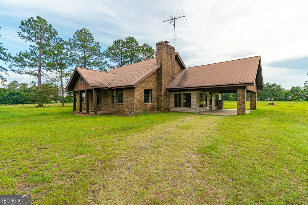 5074 Savannah Highway Sylvania, GA 30467