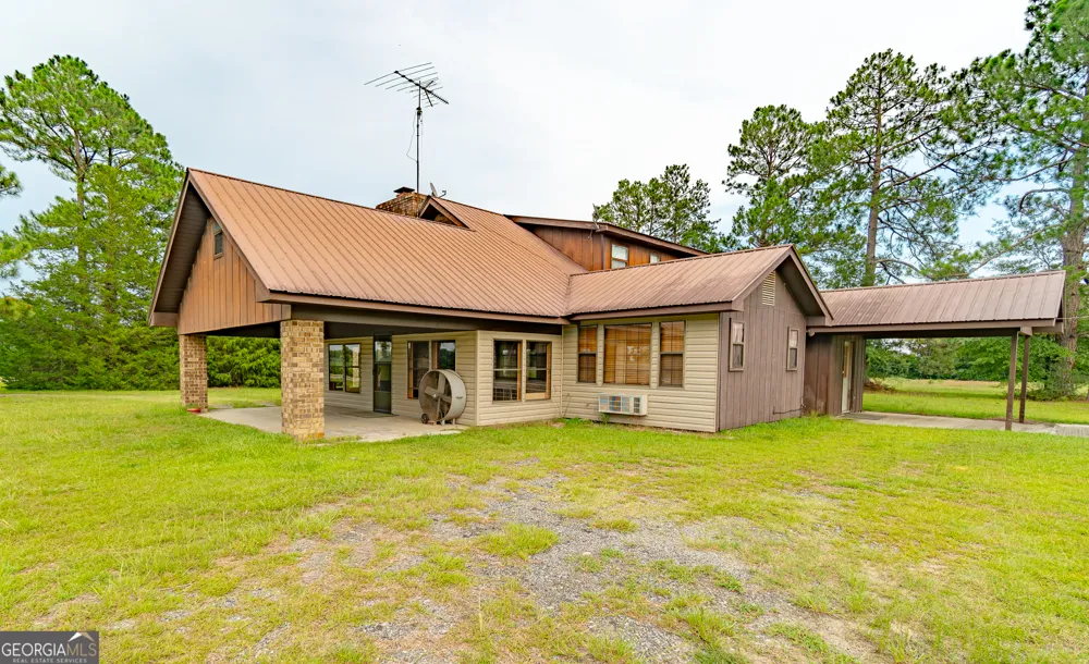 5074 Savannah Highway Sylvania, GA 30467
