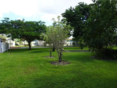 605 S STATE ROAD 7 #2D