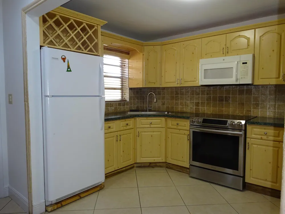 605 S STATE ROAD 7 #2D Margate, FL 33068