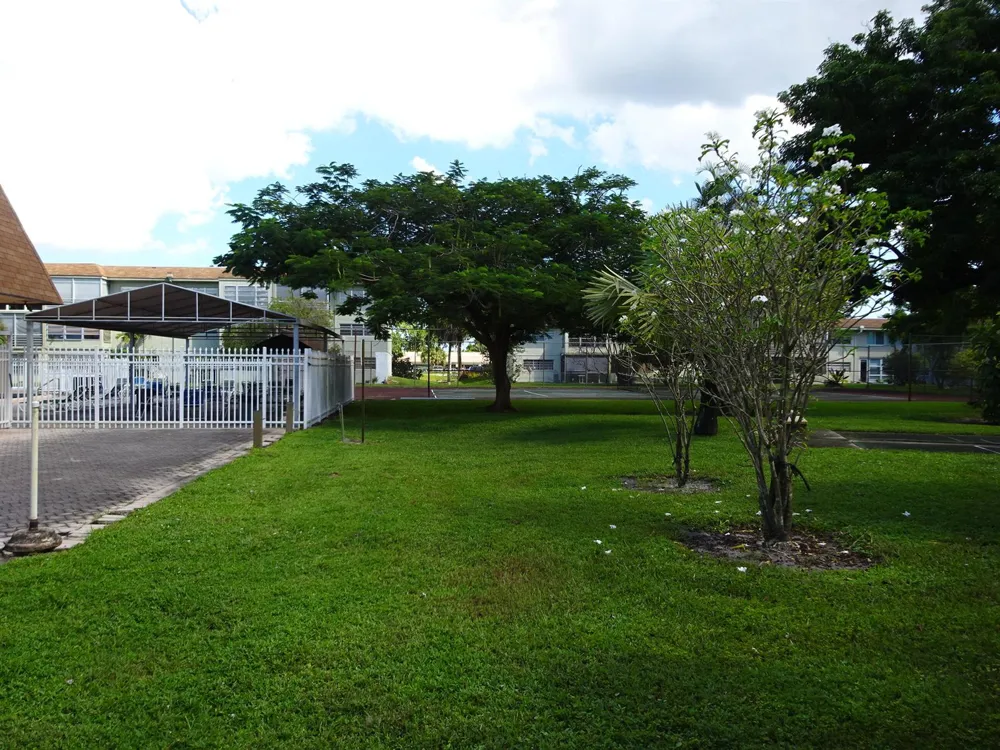 605 S STATE ROAD 7 #2D Margate, FL 33068