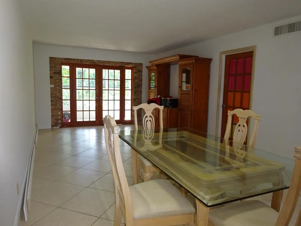 605 S STATE ROAD 7 #2D Margate, FL 33068