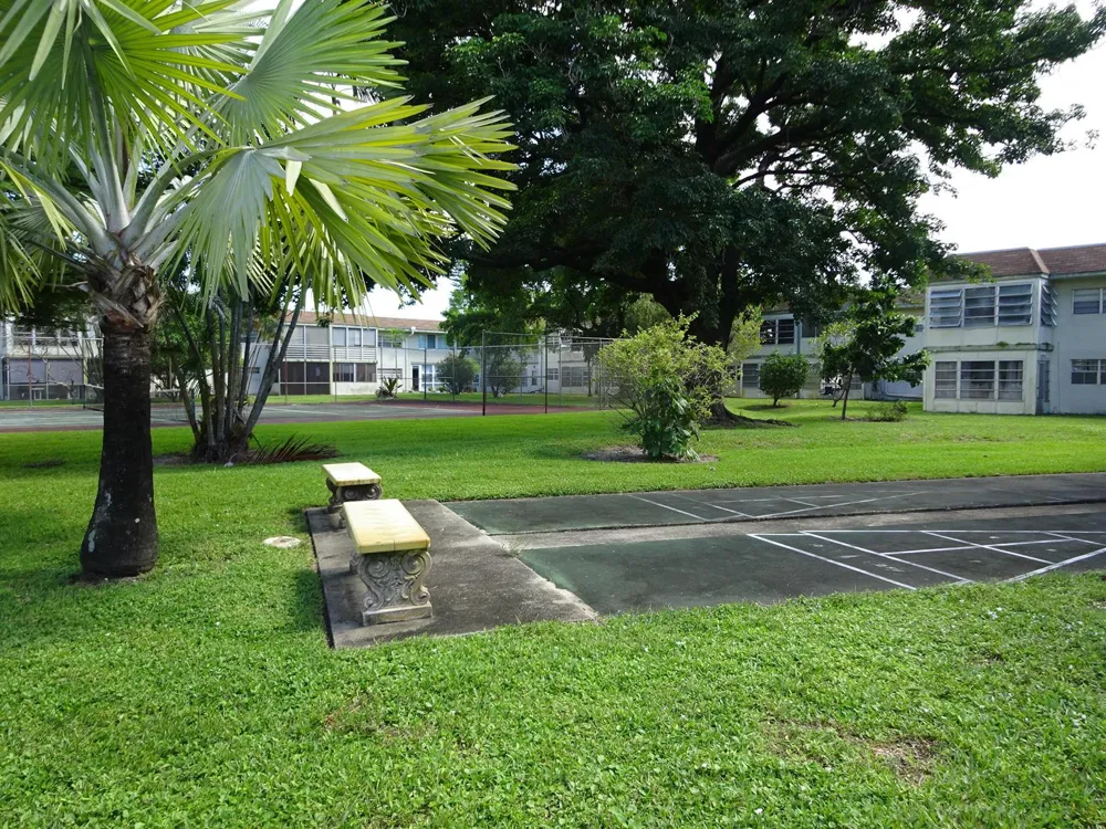 605 S STATE ROAD 7 #2D Margate, FL 33068