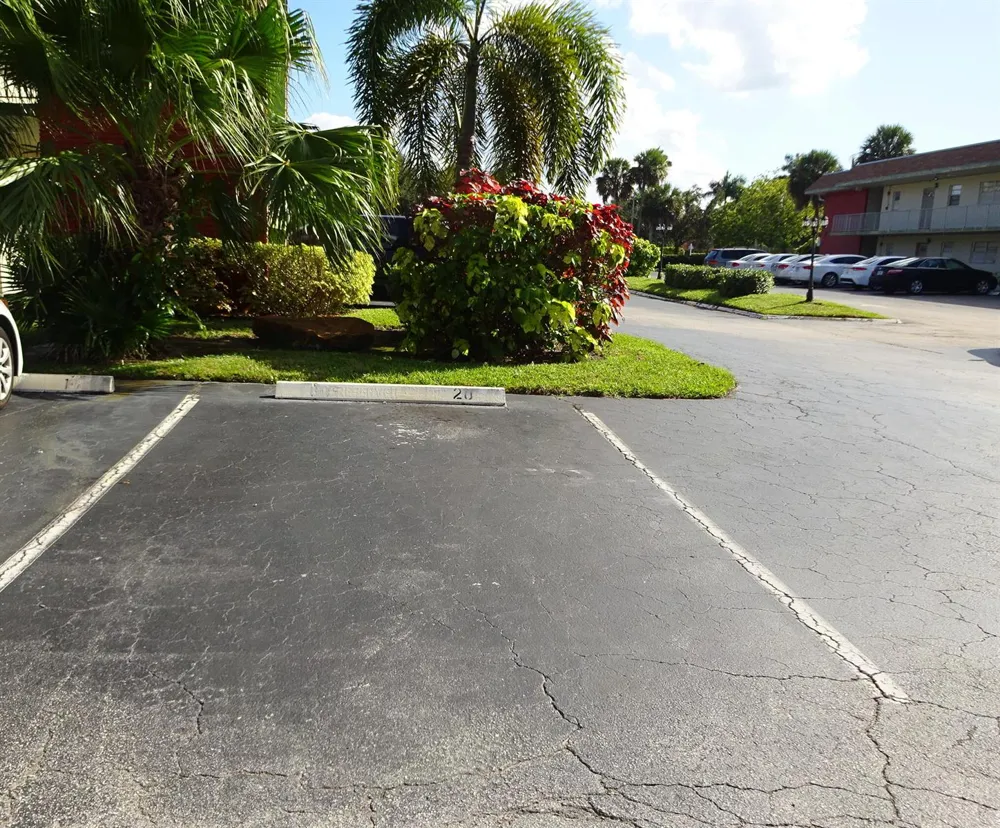 605 S STATE ROAD 7 #2D Margate, FL 33068