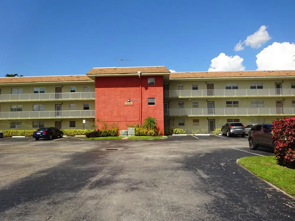 605 S STATE ROAD 7 #2D Margate, FL 33068