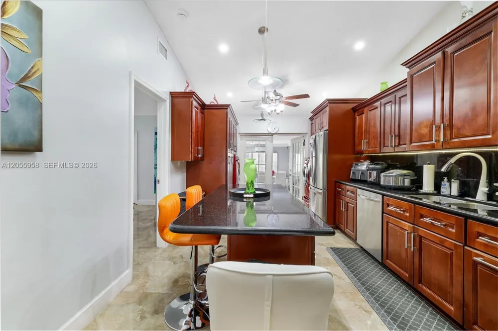 11425 NW 88th Ct Hialeah Gardens, FL 33018