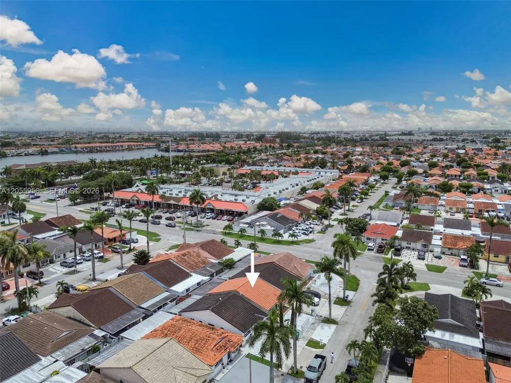 11425 NW 88th Ct Hialeah Gardens, FL 33018