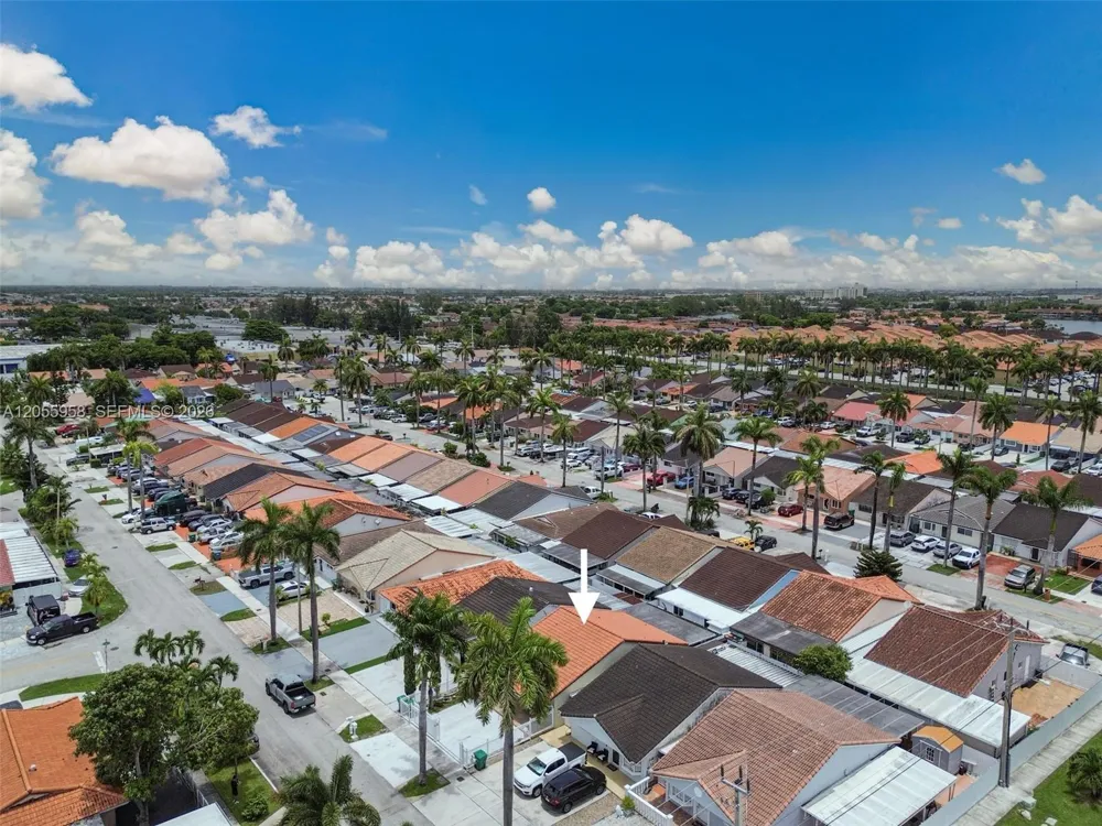 11425 NW 88th Ct Hialeah Gardens, FL 33018