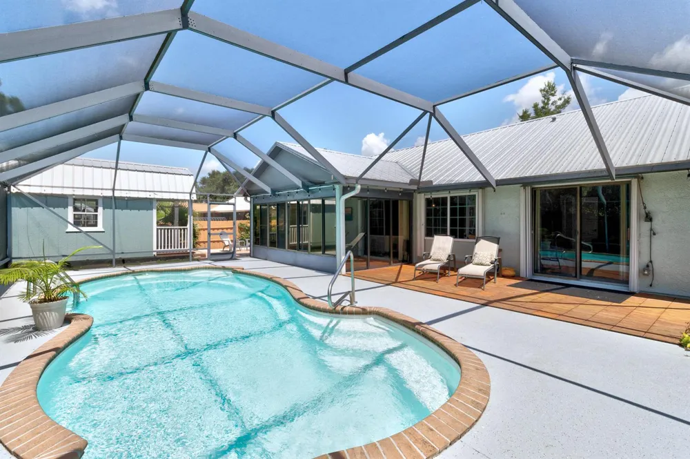 843 Vocelle Avenue Sebastian, FL 32958