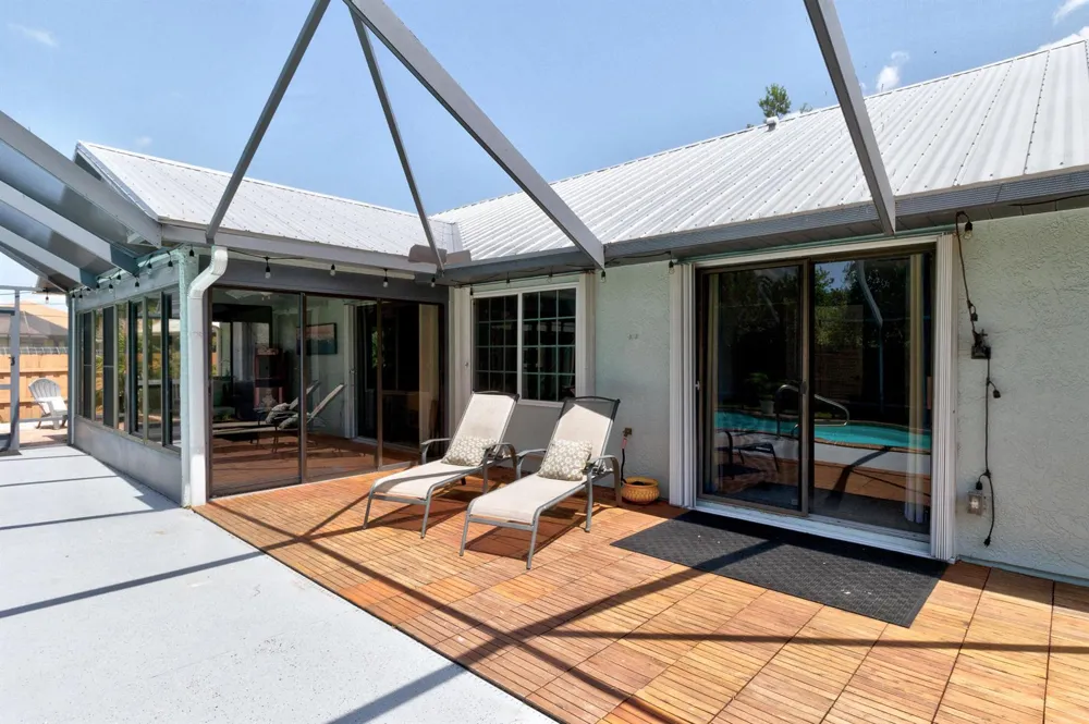 843 Vocelle Avenue Sebastian, FL 32958