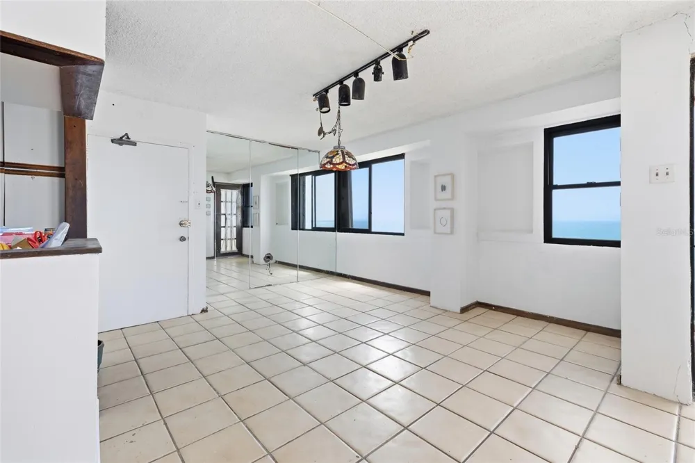 4633 ISLA VERDE AVE #803 Carolina, PR 00979