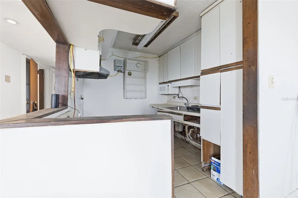 4633 ISLA VERDE AVE #803 Carolina, PR 00979