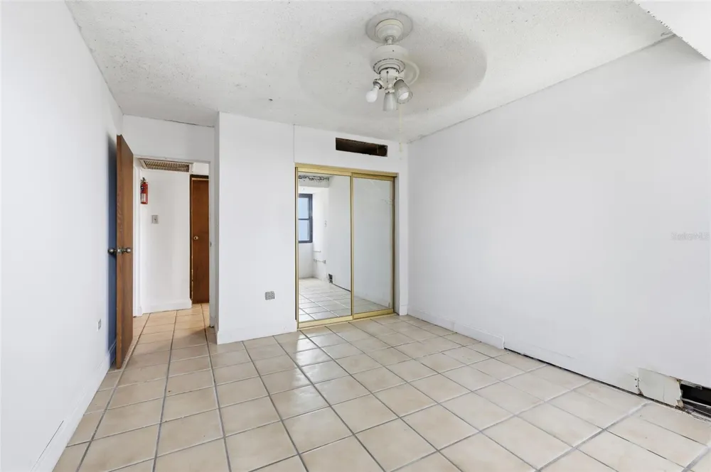 4633 ISLA VERDE AVE #803 Carolina, PR 00979