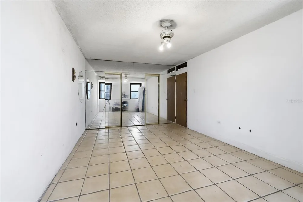 4633 ISLA VERDE AVE #803 Carolina, PR 00979