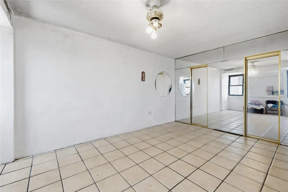 4633 ISLA VERDE AVE #803 Carolina, PR 00979