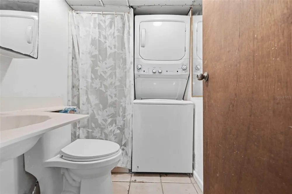 4633 ISLA VERDE AVE #803 Carolina, PR 00979