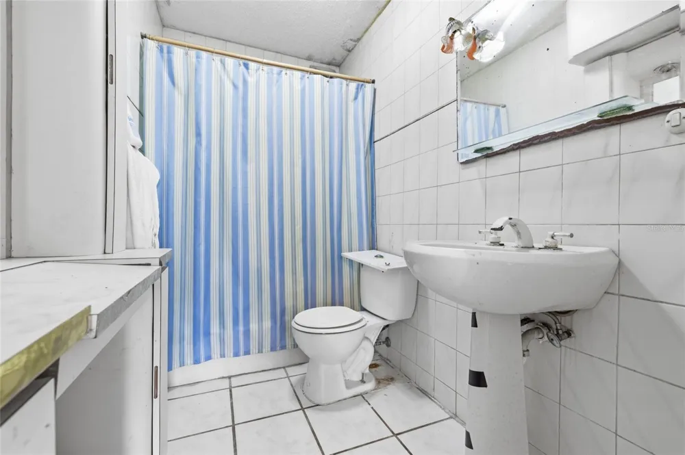 4633 ISLA VERDE AVE #803 Carolina, PR 00979