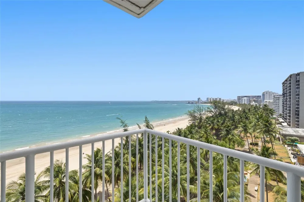 4633 ISLA VERDE AVE #803 Carolina, PR 00979