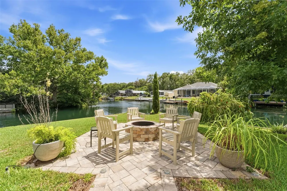6355 SEBRING STREET Weeki Wachee, FL 34607
