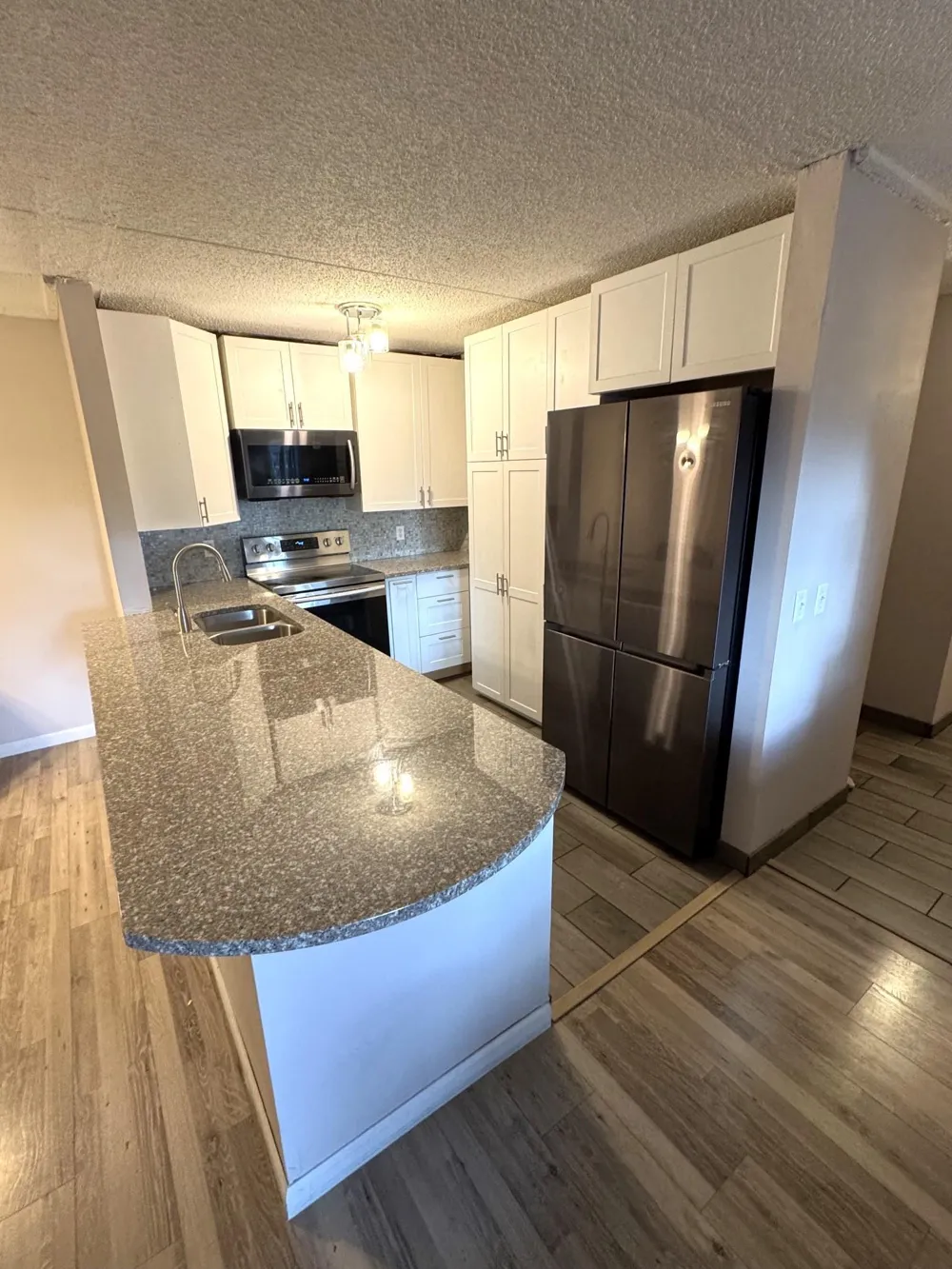 10511 Cedar Lake Road #503 Hopkins, MN 55305