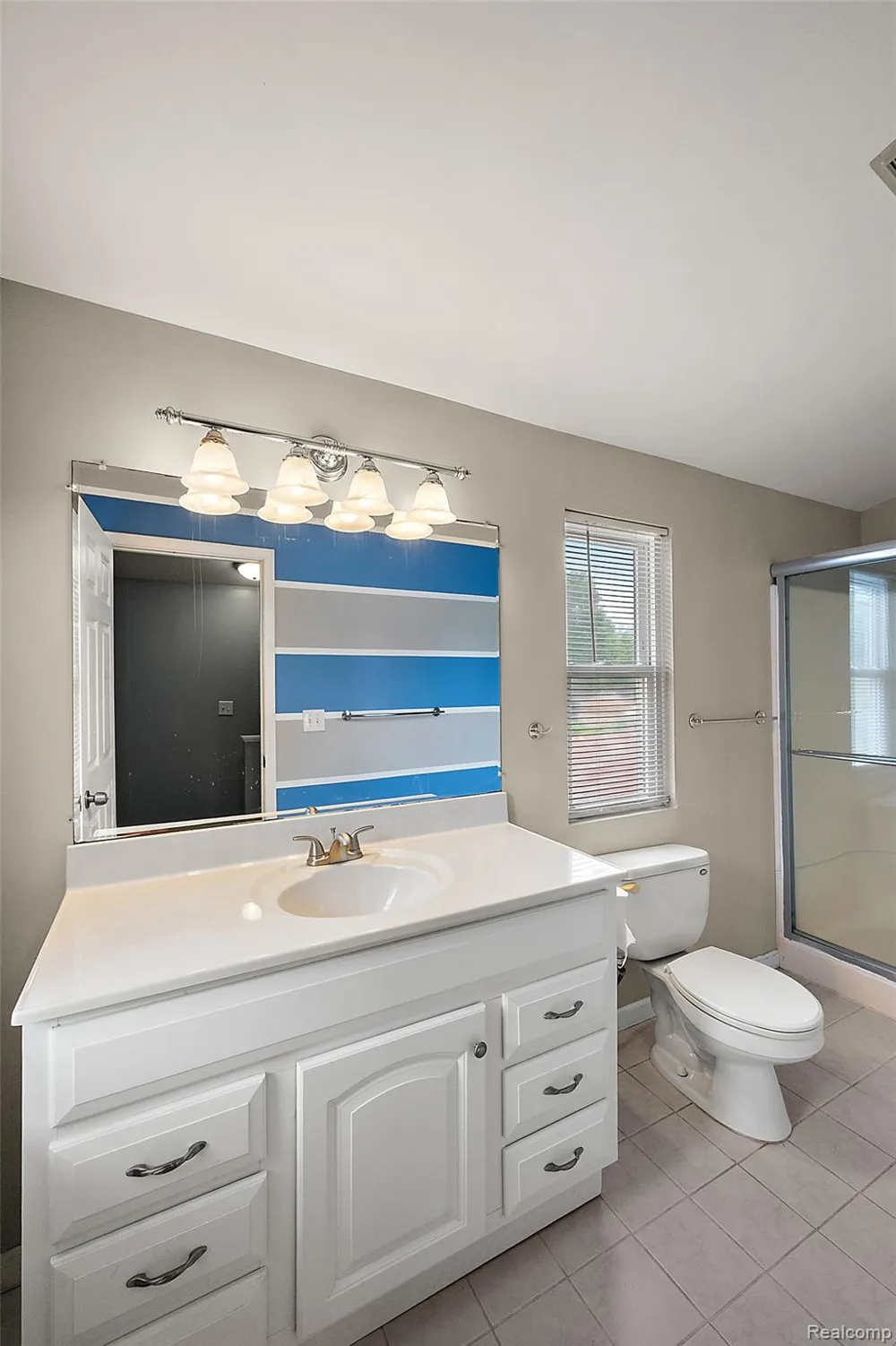 15464 Dixie Redford Charter Township, MI 48239