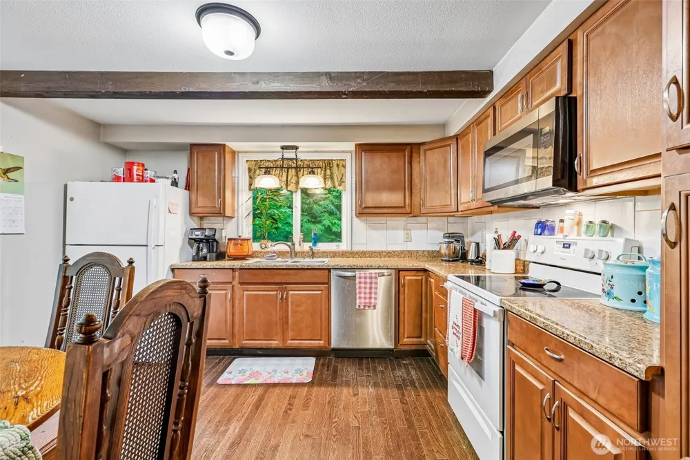 41391 Shore Lane Concrete, WA 98237