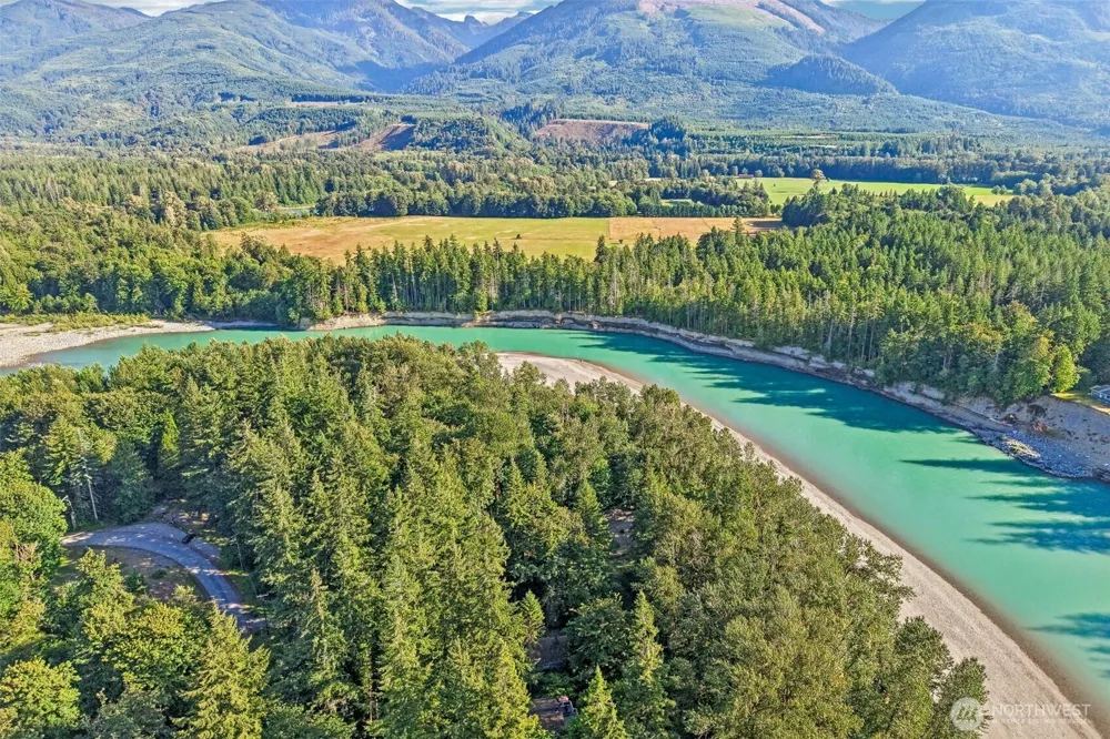 41391 Shore Lane Concrete, WA 98237