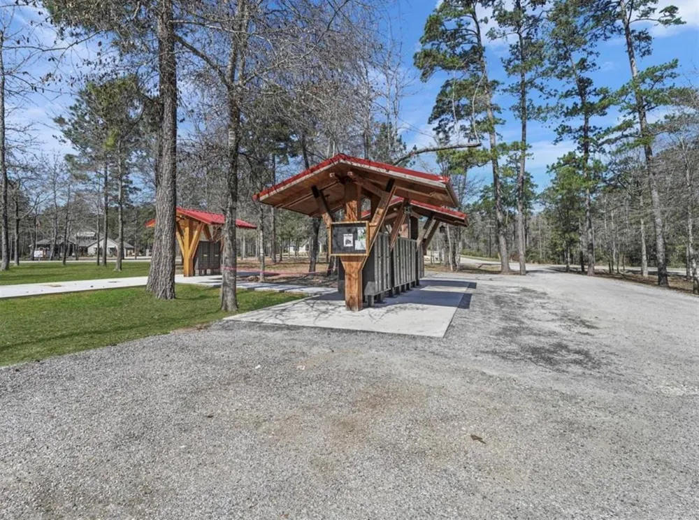 5 Feldspar Lane Huntsville, TX 77340