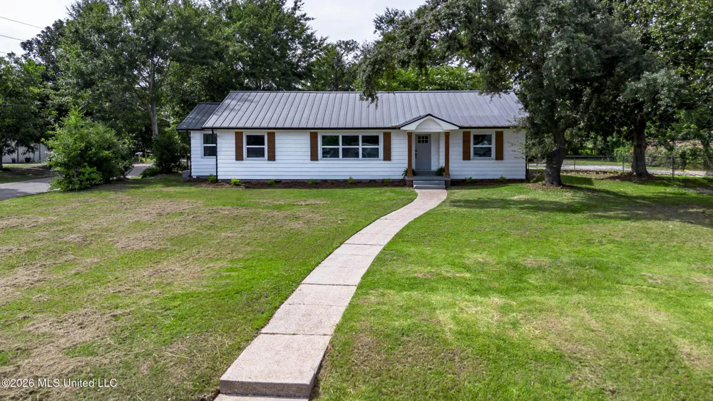200 E 2nd Street Long Beach, MS 39560