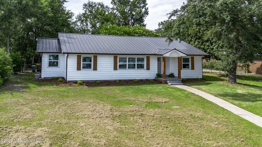 200 E 2nd Street Long Beach, MS 39560