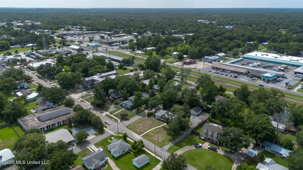 200 E 2nd Street Long Beach, MS 39560
