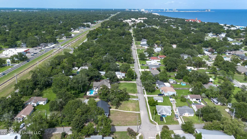 200 E 2nd Street Long Beach, MS 39560