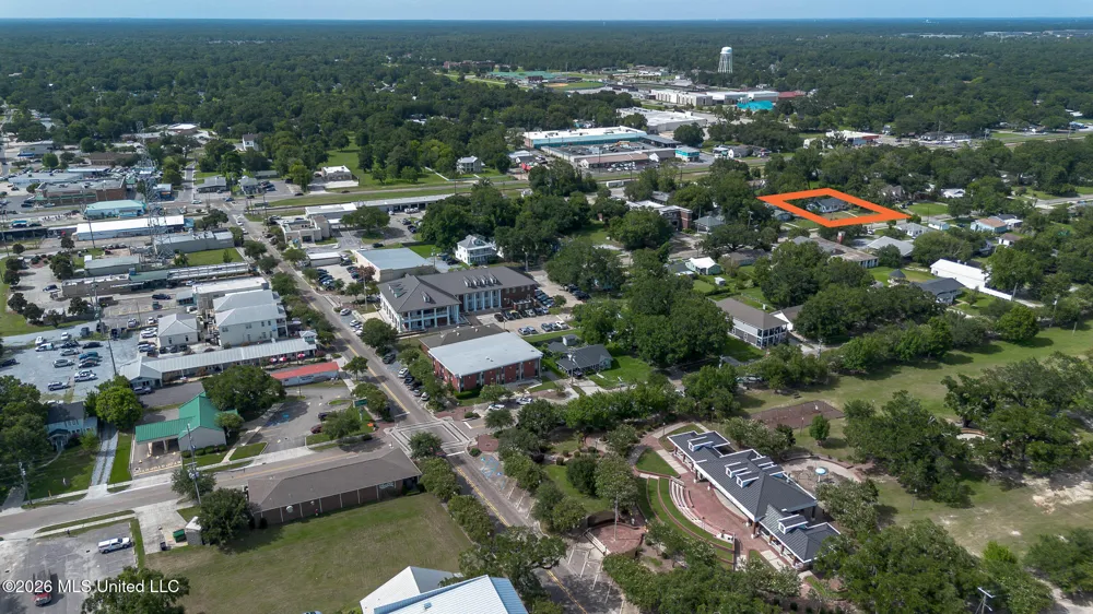 200 E 2nd Street Long Beach, MS 39560