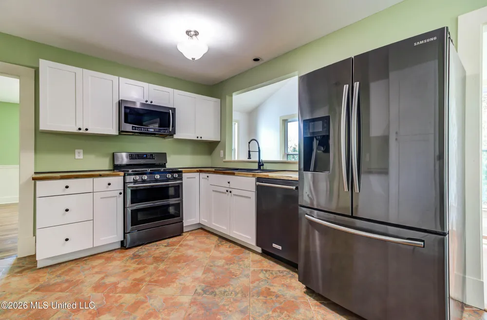 200 E 2nd Street Long Beach, MS 39560