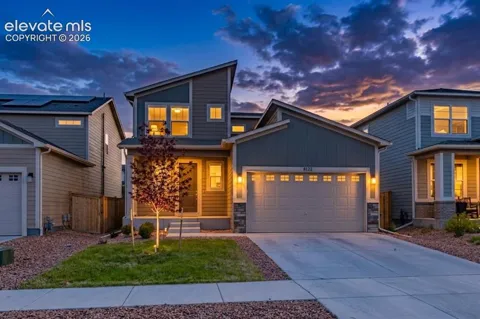 8122 Goldenray Place