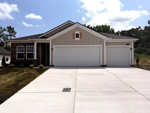 28 Fairlawn Dr