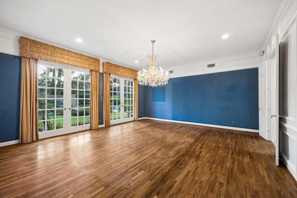 10 Stillforest Street Piney Point Village, TX 77024