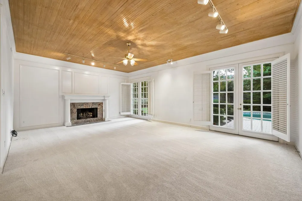 10 Stillforest Street Piney Point Village, TX 77024