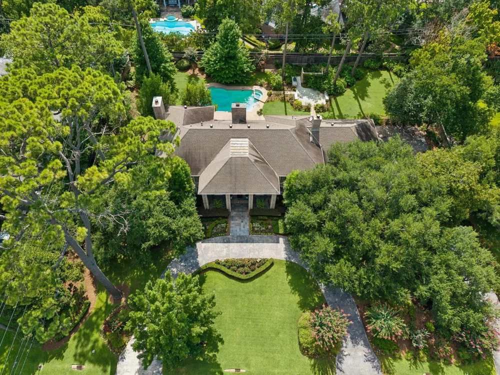 10 Stillforest Street Piney Point Village, TX 77024