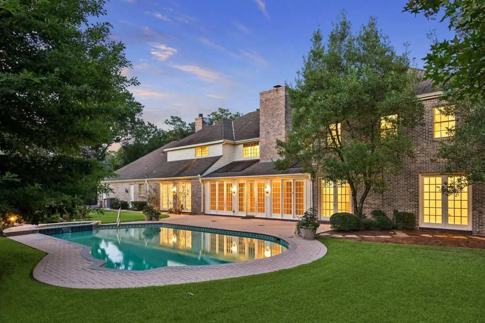 10 Stillforest Street Piney Point Village, TX 77024