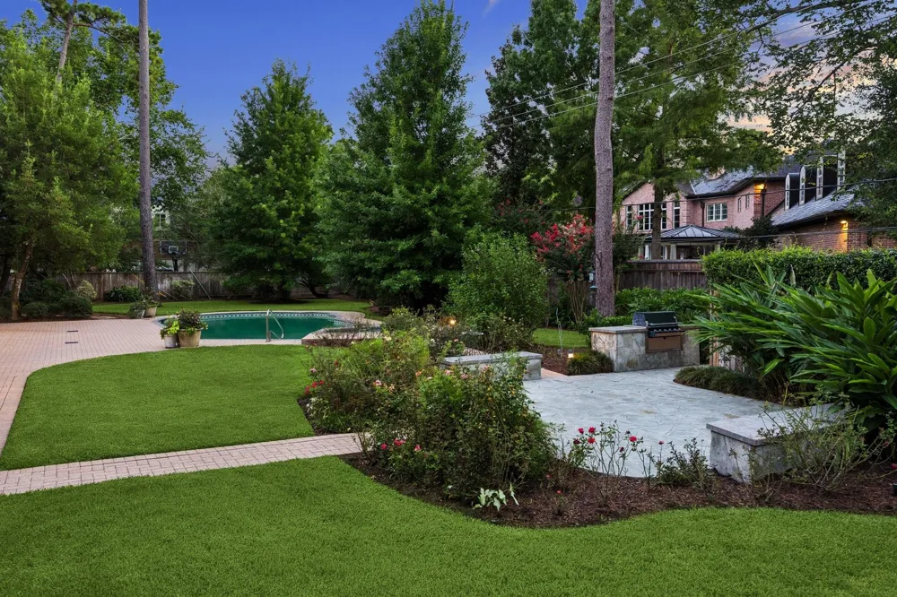 10 Stillforest Street Piney Point Village, TX 77024