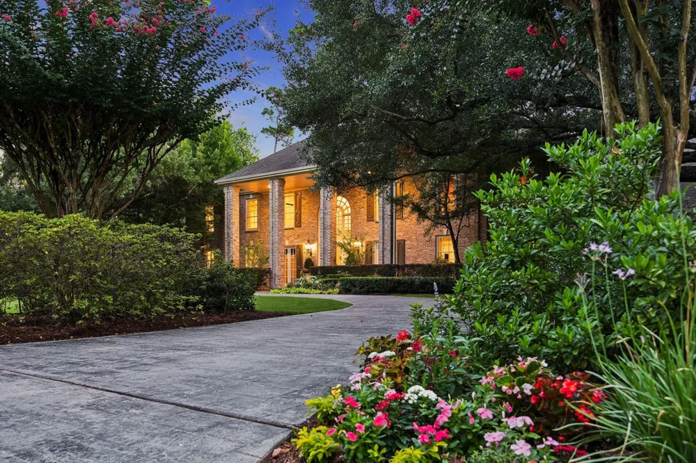 10 Stillforest Street Piney Point Village, TX 77024