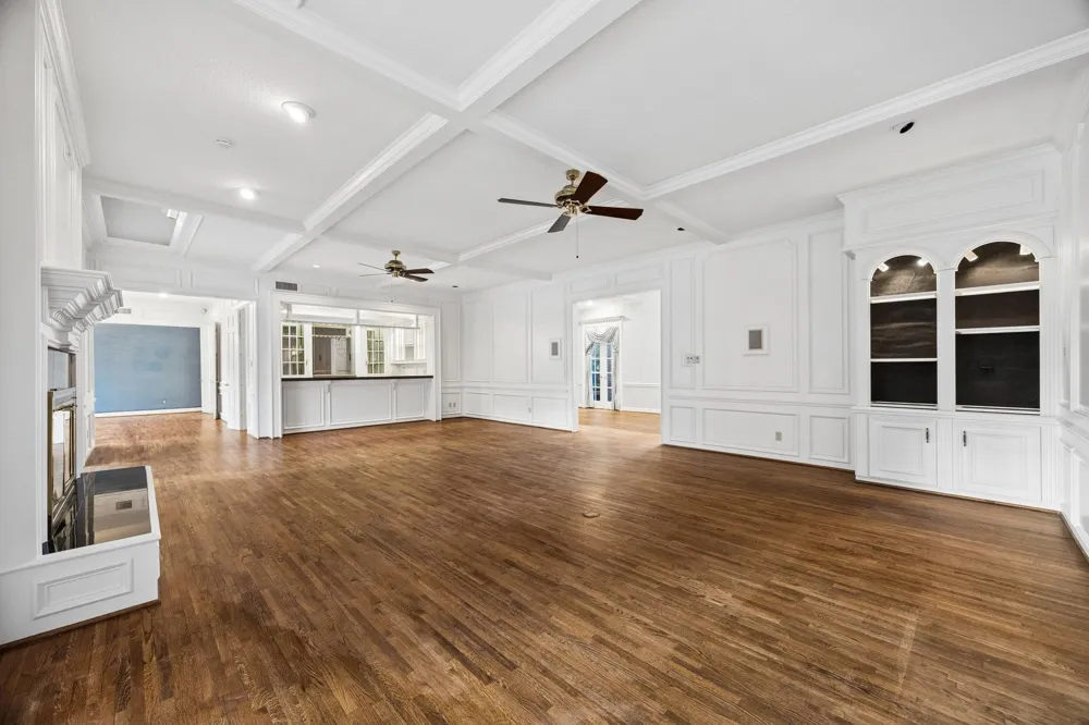 10 Stillforest Street Piney Point Village, TX 77024