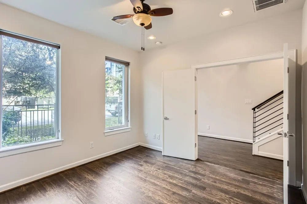 126 Pierce Street Houston, TX 77002