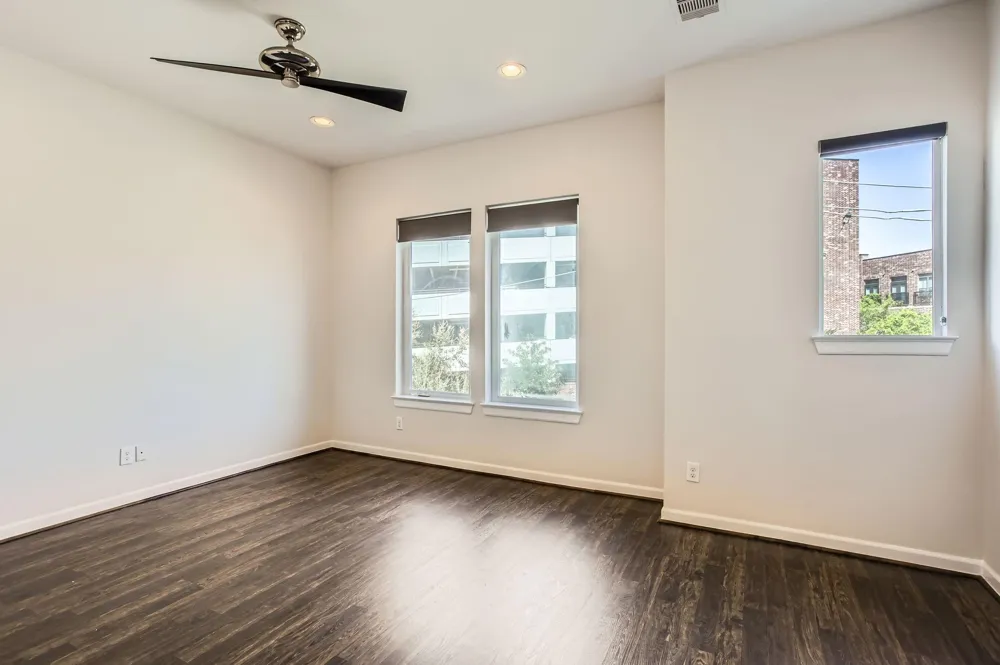 126 Pierce Street Houston, TX 77002